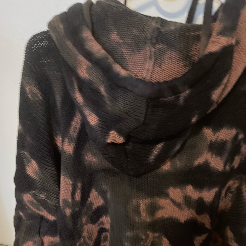 Vintage Havana Black and Pink Knit Top